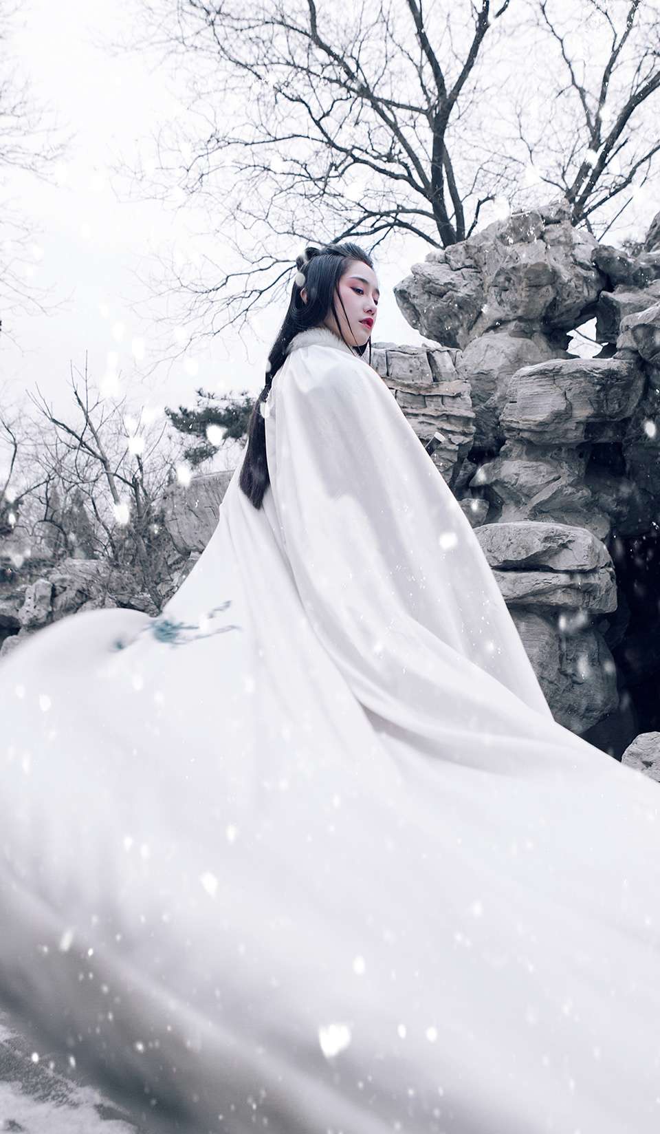 唐朝古装美女雪天漫步美女MM131爽爽爽免费图片