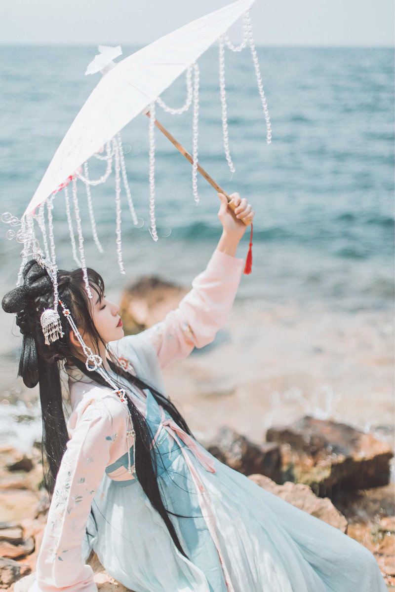 刘海古装美女骚女图片