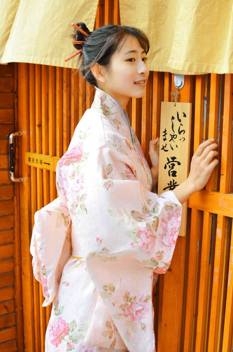 日本素颜和服美女极品柚木凹凸吧无圣光