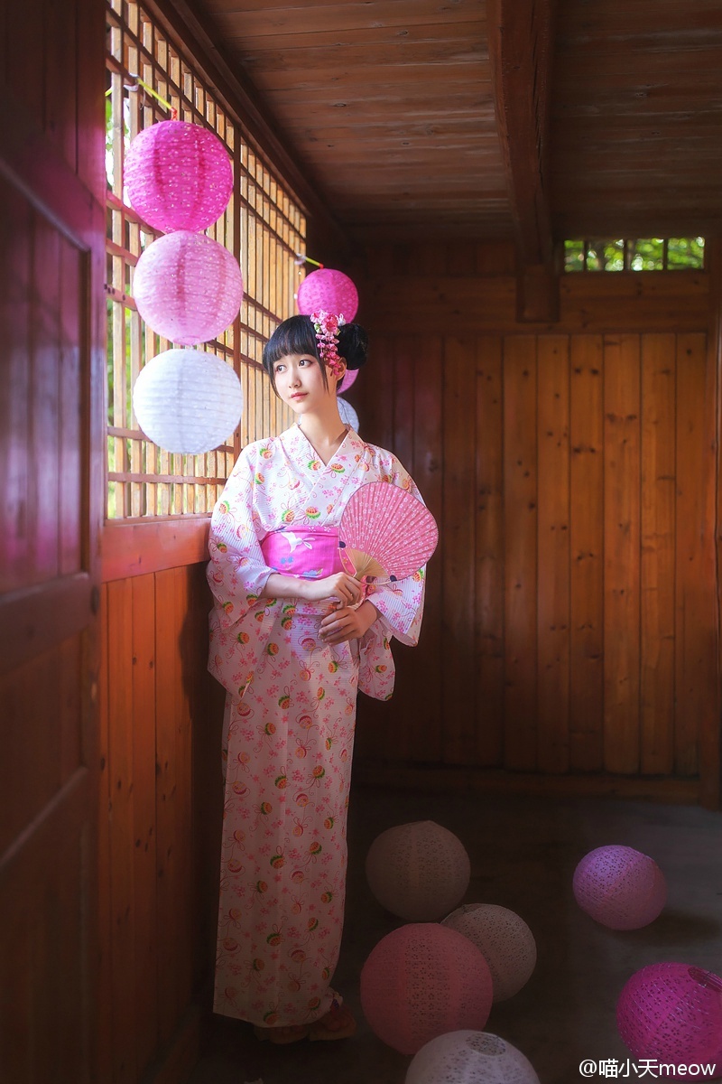 90后小美女日本和服美女销魂一级特黄美女图片