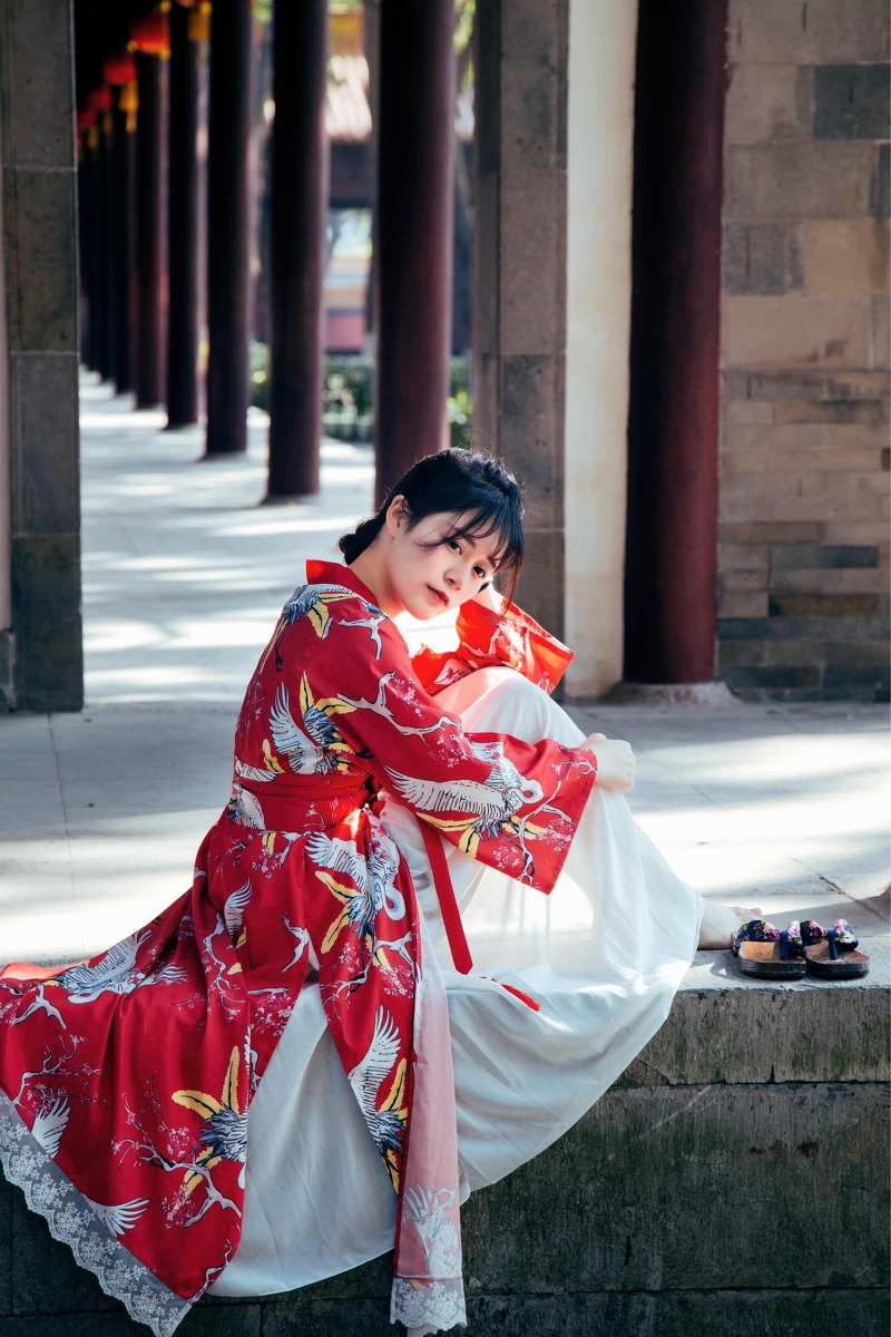 大红古装裙造型美女mm1313亚洲国产精品图片