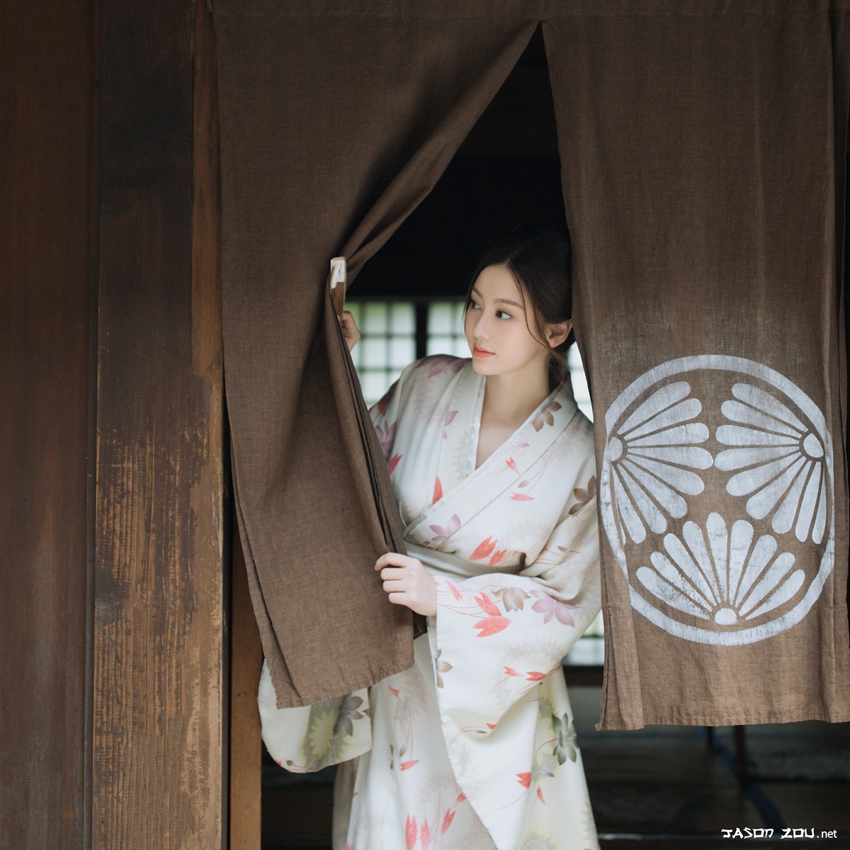 超漂亮的日本和服美女嫩模超大胆大尺度写真