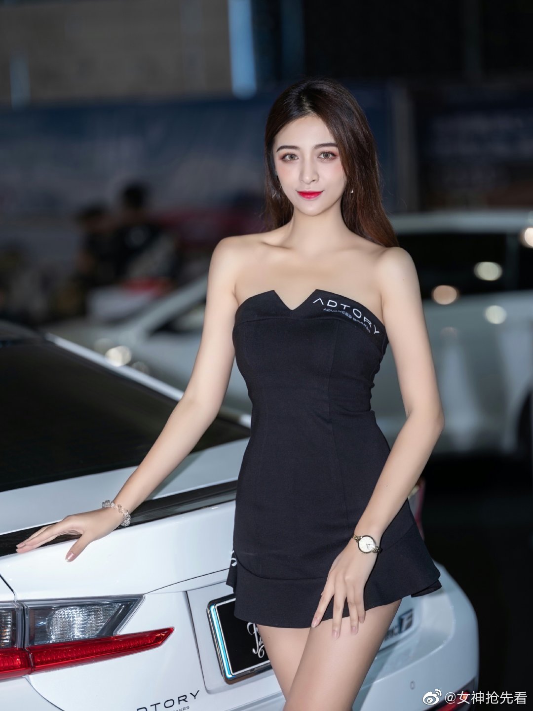 中国模特车展黑色超短大胆gogo无码不卡图片