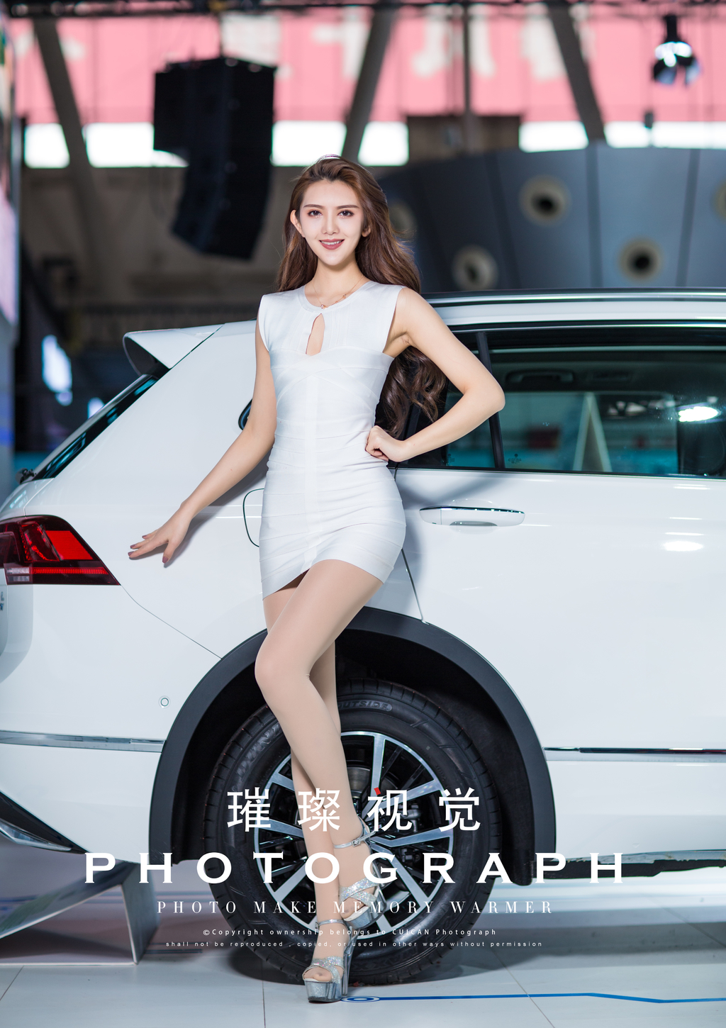 哈尔滨美女车模s型身西西44rt大胆高清图片