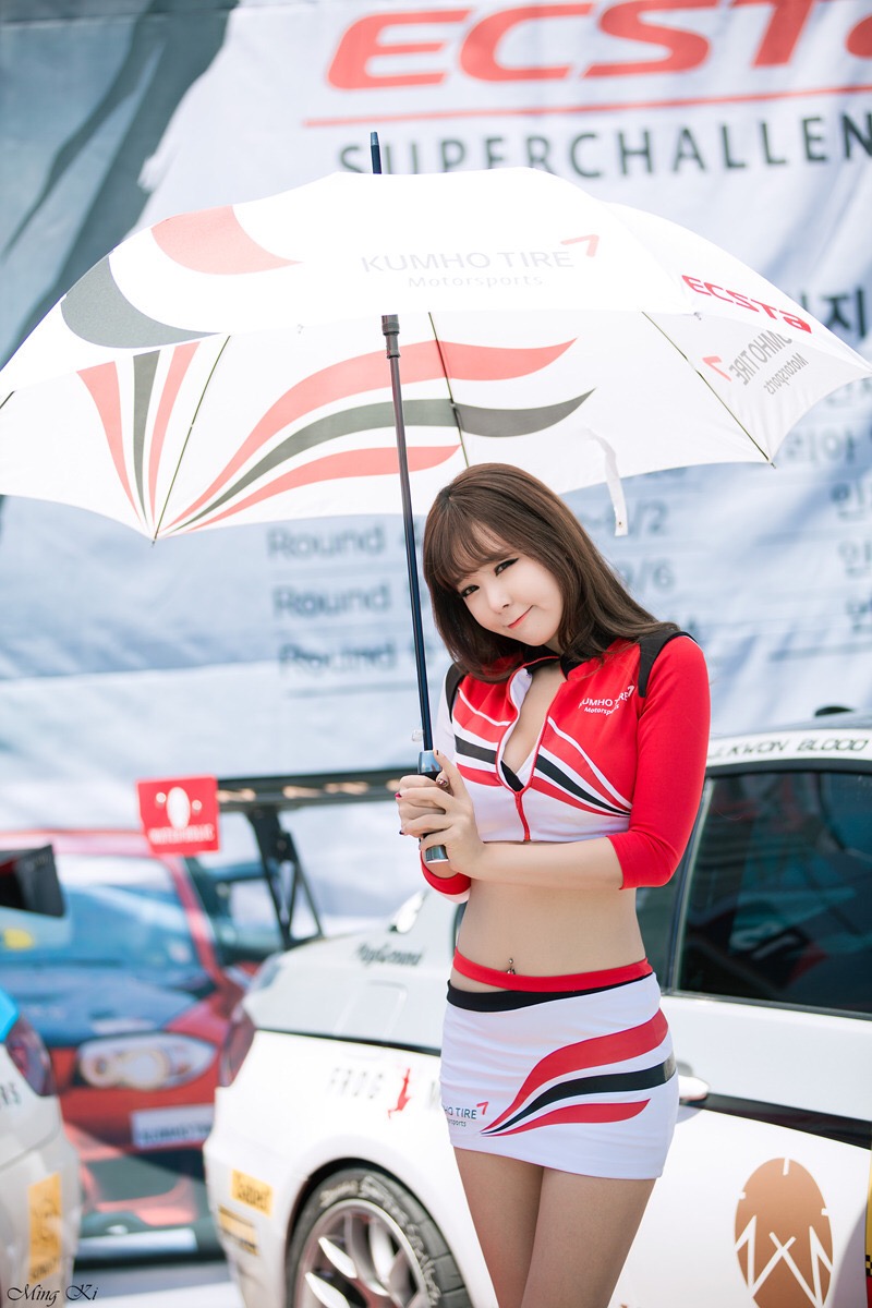 韩国赛车美女车模秀小性感美女照片